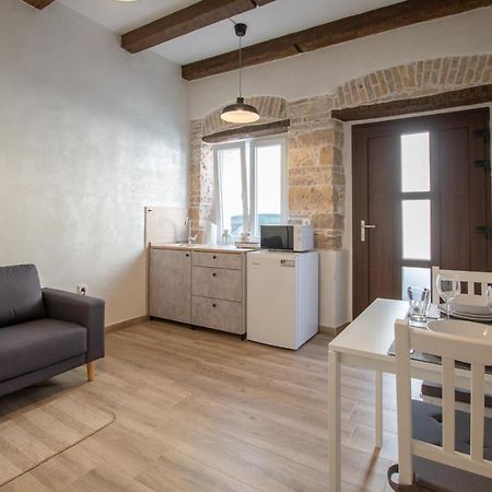 Apartments Nesatcium Pula Extérieur photo